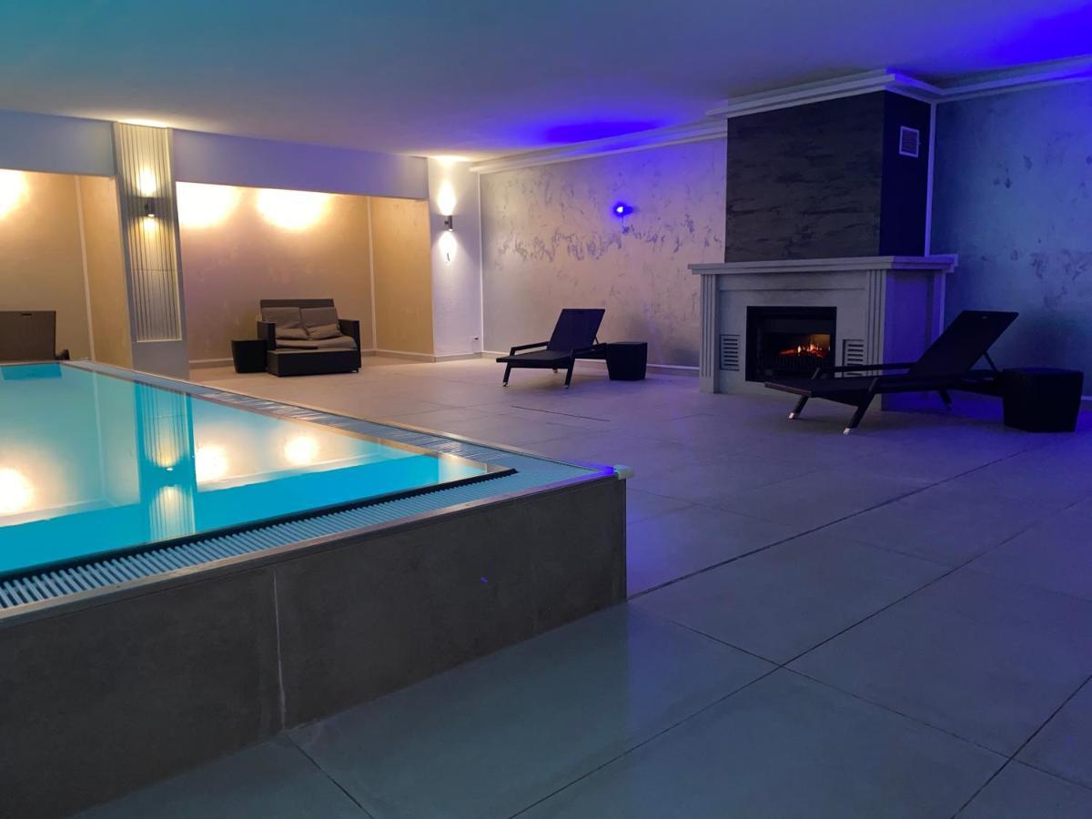 Avella "Sundowner" Mit Meerblick, Innenpool Und Eigener Wallbox 宾茨 外观 照片